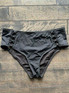 La Vie En Rose Bow Cutout Swim Bottoms -  NEW